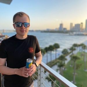 Meet your Posher, Alex